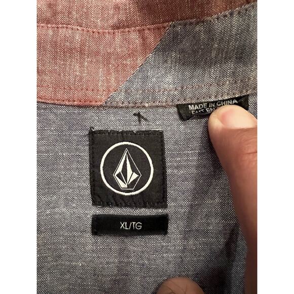 Volcom Classic Fit Mens Red Button Down Pocket Long Sleeve Shirt Size XL - Picture 6 of 9